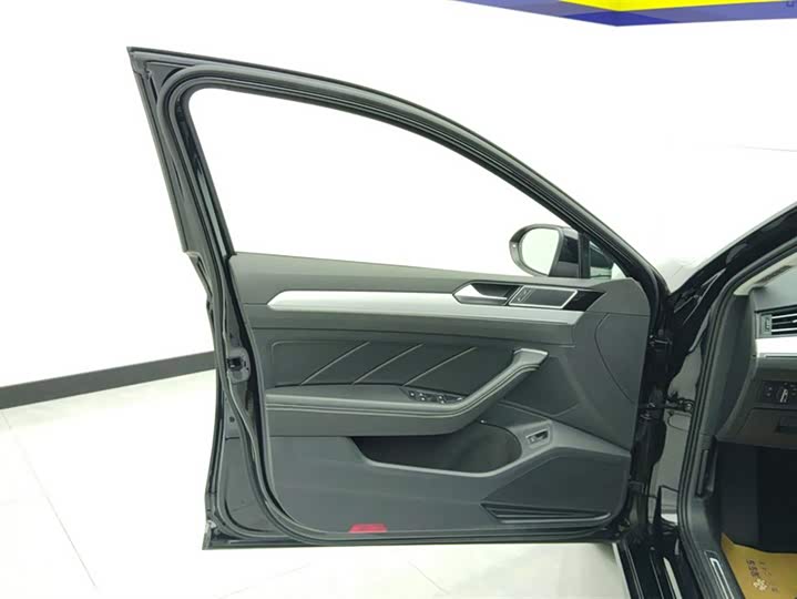 Фото 7 - Volkswagen Magotan