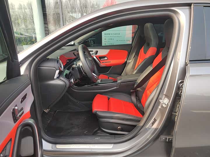 Фото 6 - Mercedes-Benz A-Class AMG