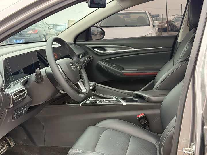 Фото 5 - Changan Eado Plus