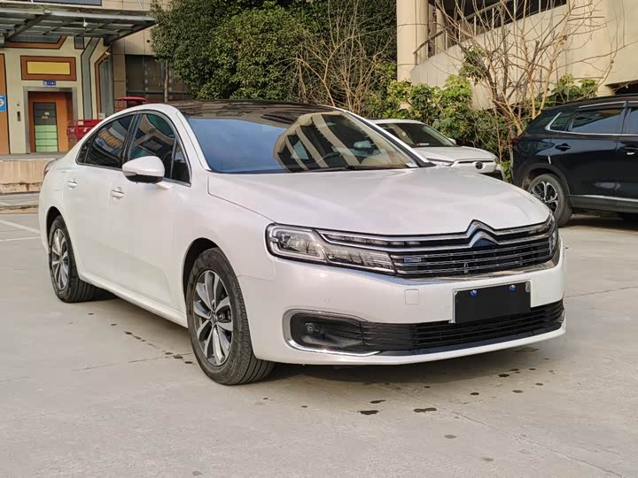 Фото 3 - Citroen C6