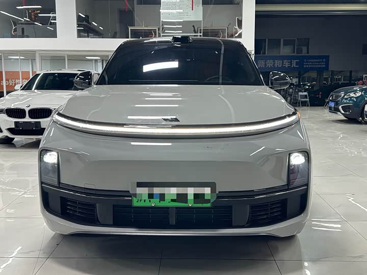 Фото 1 - LiXiang L8