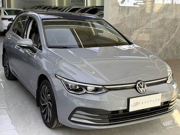 Фото 3 - Volkswagen Golf