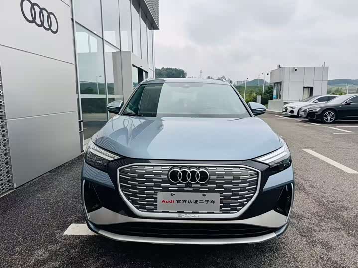 Фото 2 - Audi Q4 e-tron