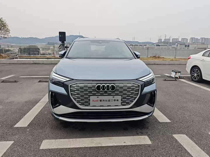 Фото 4 - Audi Q4 e-tron