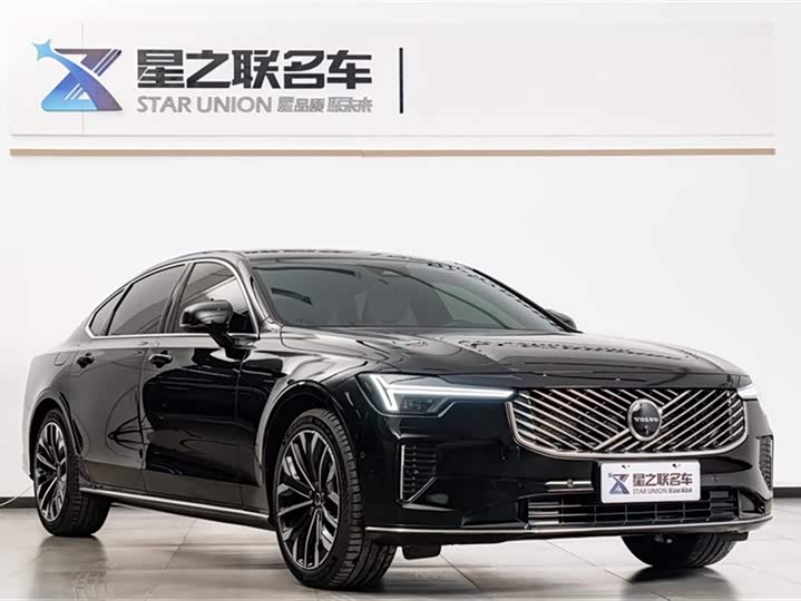 Фото 5 - Volvo S90