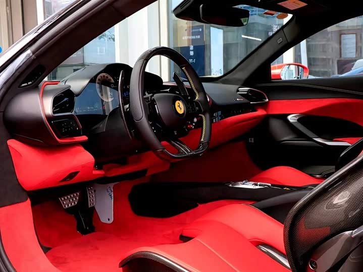 Photo 3 - Ferrari 296