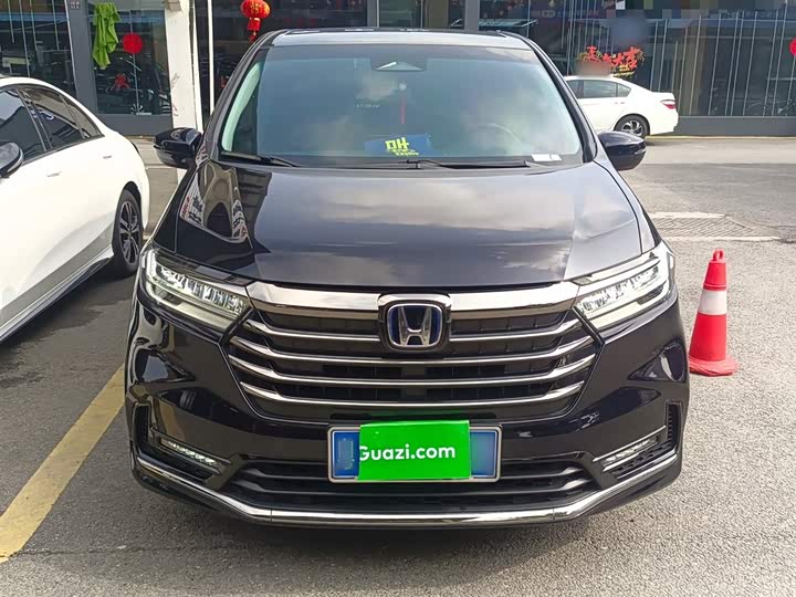 Фото 3 - Honda Odyssey