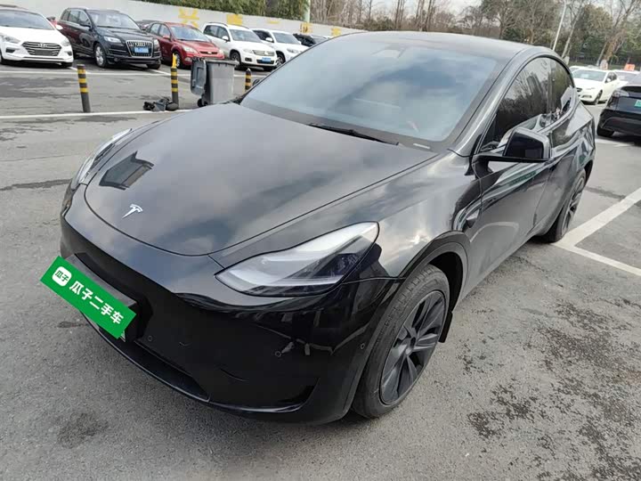 Фото 2 - Tesla Model Y