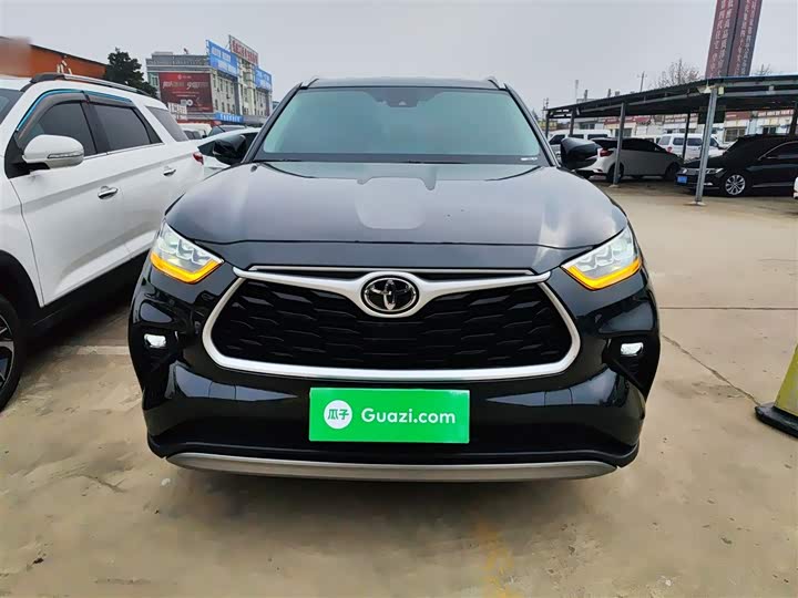 Фото 3 - Toyota Highlander