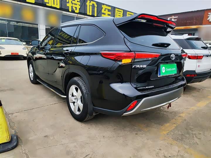 Фото 5 - Toyota Highlander