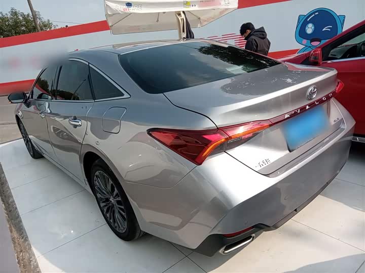 Фото 5 - Toyota Avalon