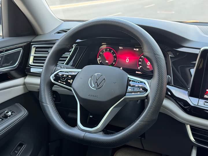 Фото 8 - Volkswagen Teramont Pro