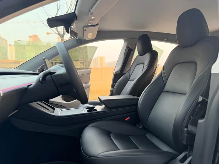 Фото 4 - Tesla Model Y