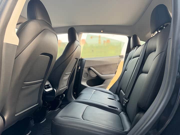 Фото 6 - Tesla Model Y