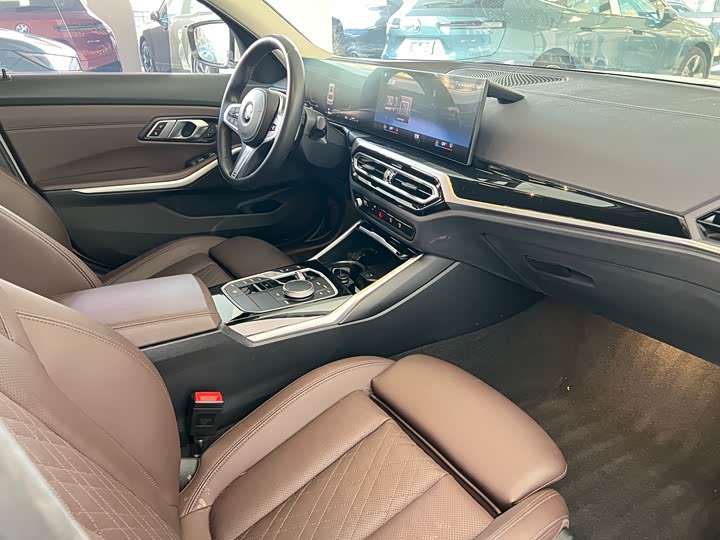 Фото 5 - BMW 3 Series