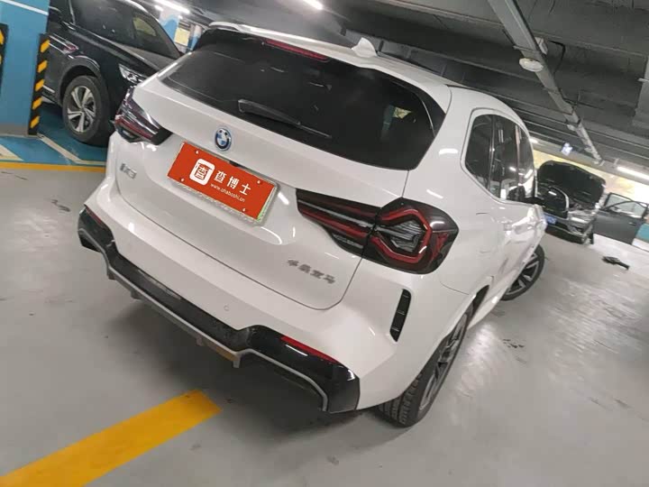 Фото 2 - BMW iX3