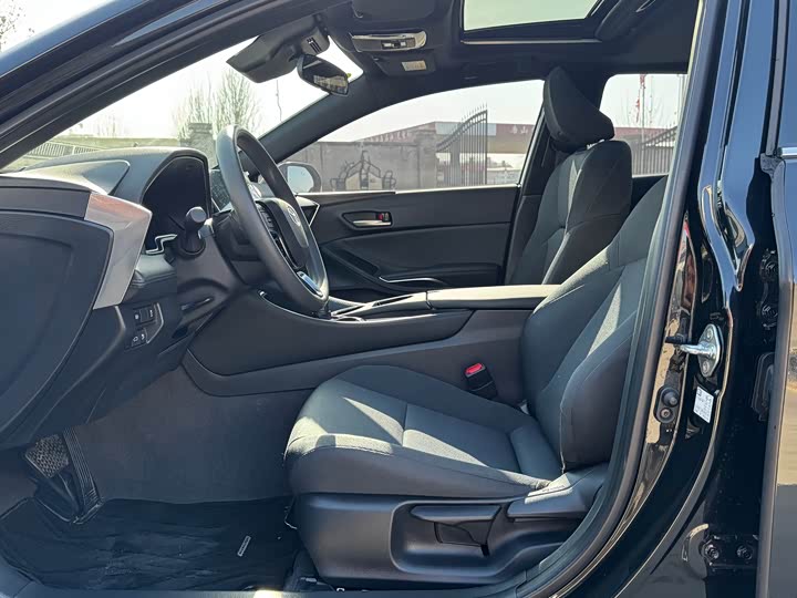 Фото 7 - Toyota Avalon