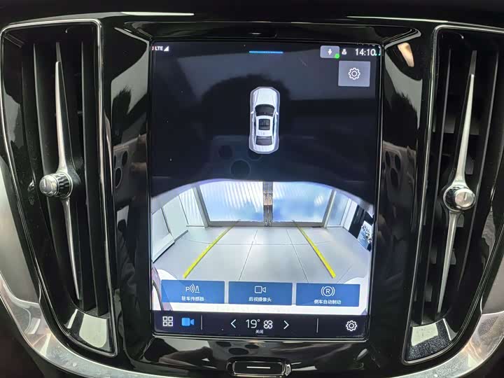 Фото 6 - Volvo S60