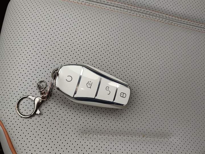 Фото 9 - BYD Qin Plus