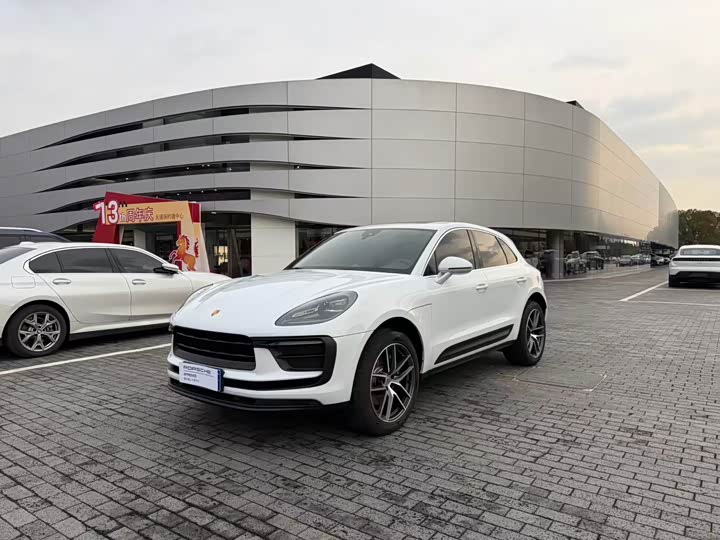 Фото 1 - Porsche Macan