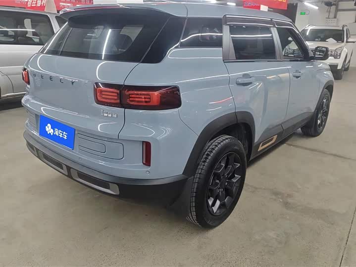 Фото 3 - Geely Icon