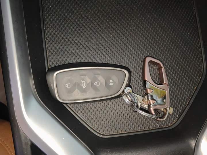 Фото 9 - Haval H5