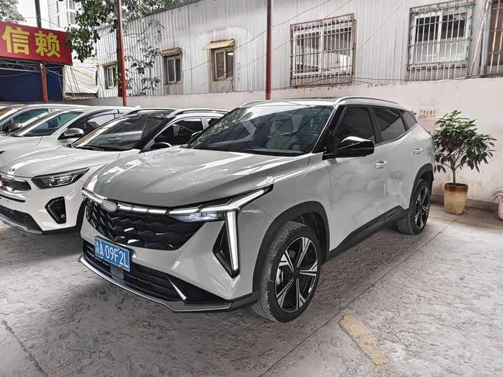 Фото 1 - Geely Atlas