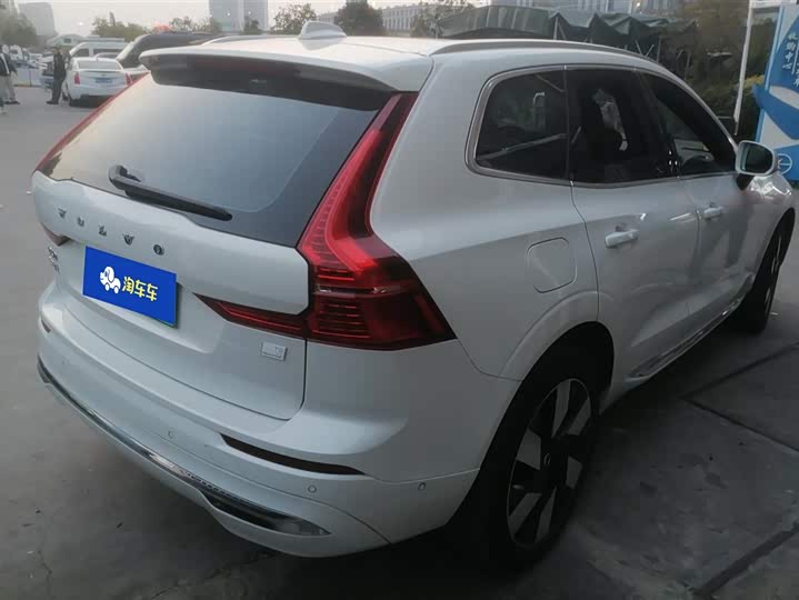 Фото 3 - Volvo XC60 Hybrid
