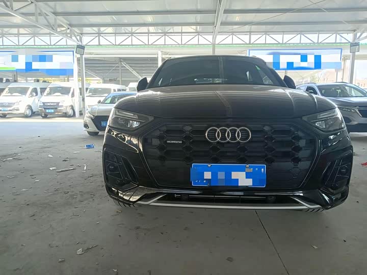Фото 2 - Audi Q5L