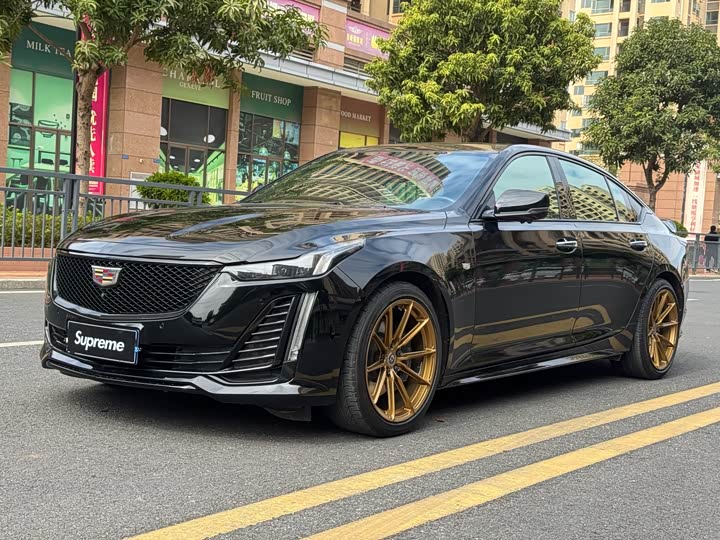 Фото 1 - Cadillac CT5