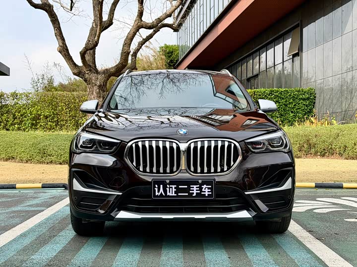 Фото 2 - BMW X1