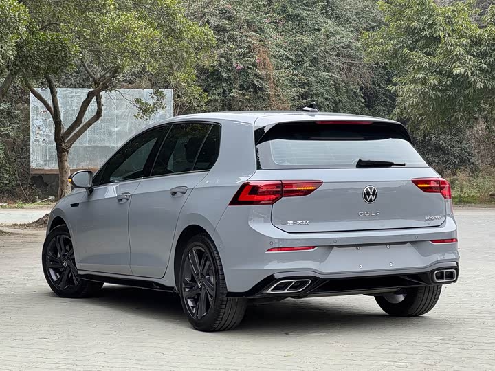 Фото 4 - Volkswagen Golf