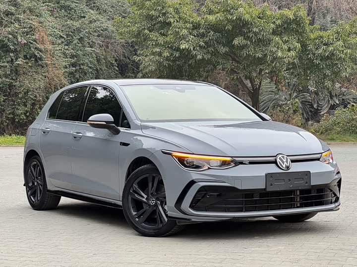 Фото 8 - Volkswagen Golf