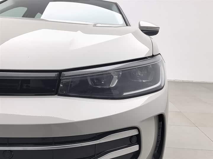 Фото 7 - Volkswagen Passat