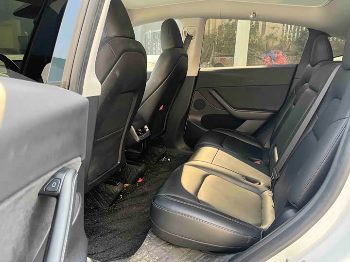 Фото 6 - Tesla Model Y