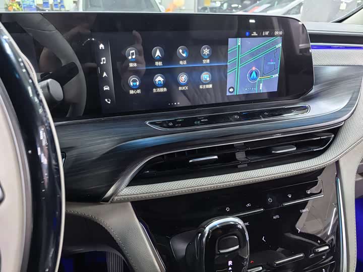 Фото 8 - Buick GL8 ES