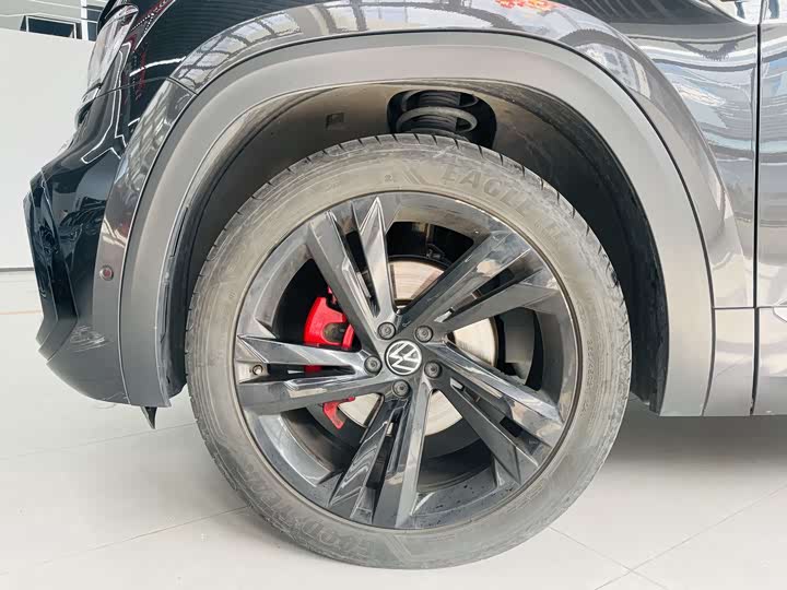 Фото 3 - Volkswagen Teramont X