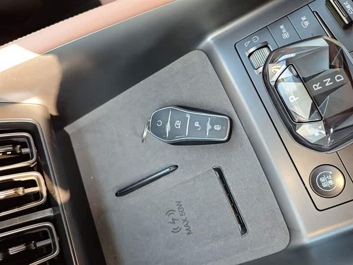 Фото 9 - BYD Song L