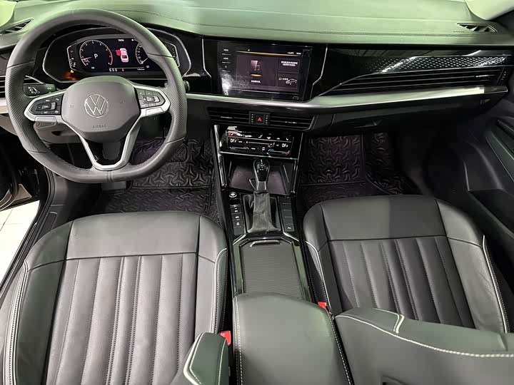 Фото 7 - Volkswagen Passat