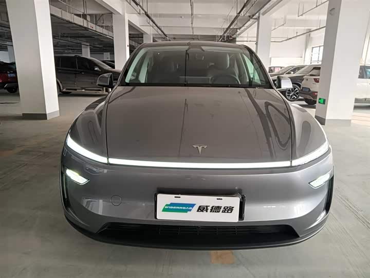 Фото 2 - Tesla Model Y