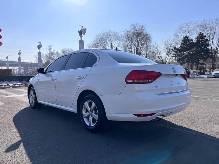 Фото 9 - Volkswagen Lavida