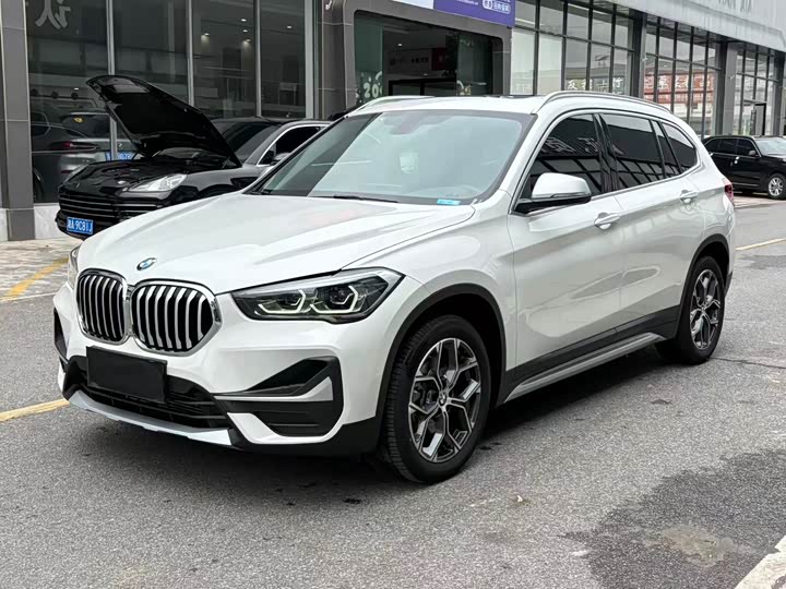 Фото 1 - BMW X1
