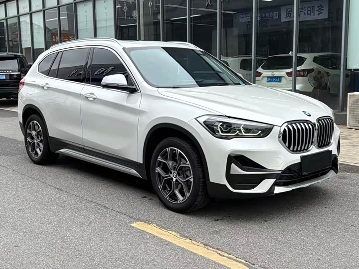 Фото 4 - BMW X1
