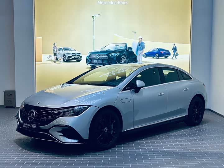 Фото 1 - Mercedes-Benz EQE