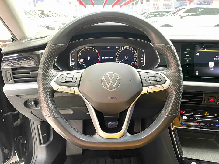 Фото 4 - Volkswagen Passat