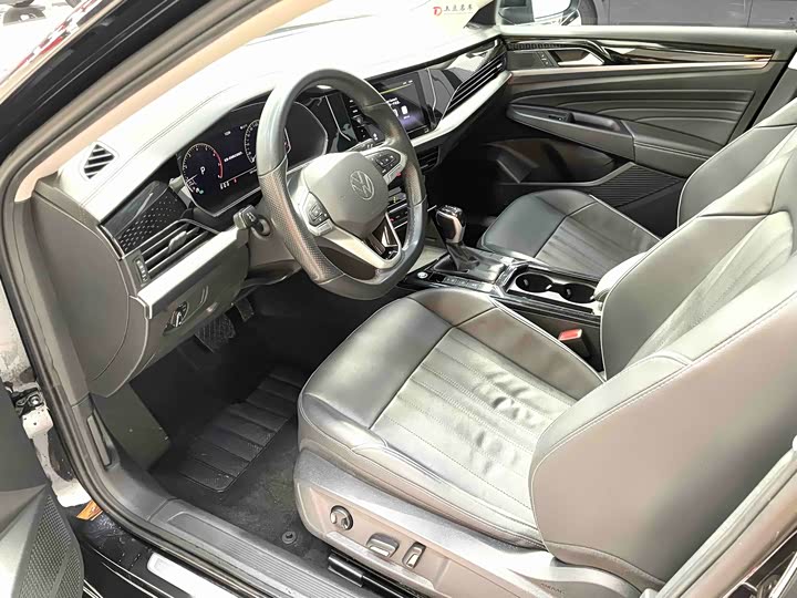 Фото 5 - Volkswagen Passat