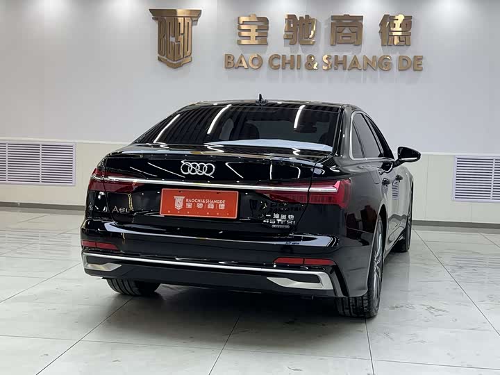 Фото 2 - Audi A6L