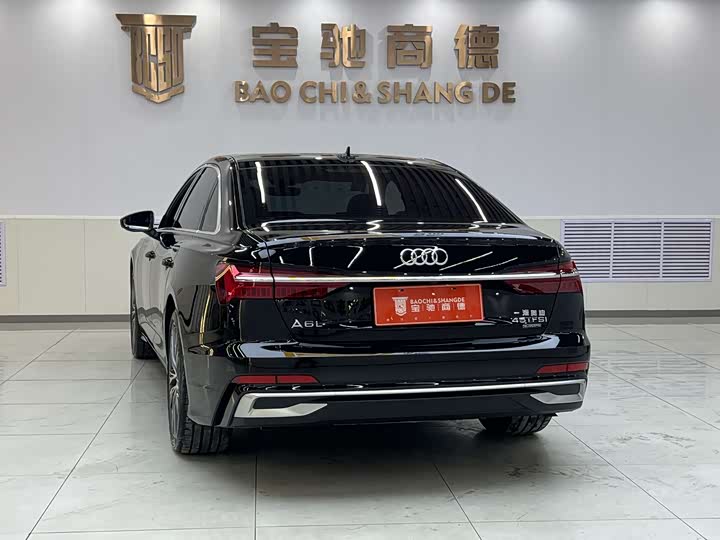 Фото 6 - Audi A6L