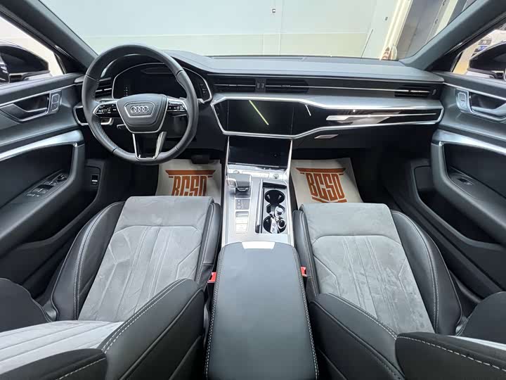 Фото 7 - Audi A6L