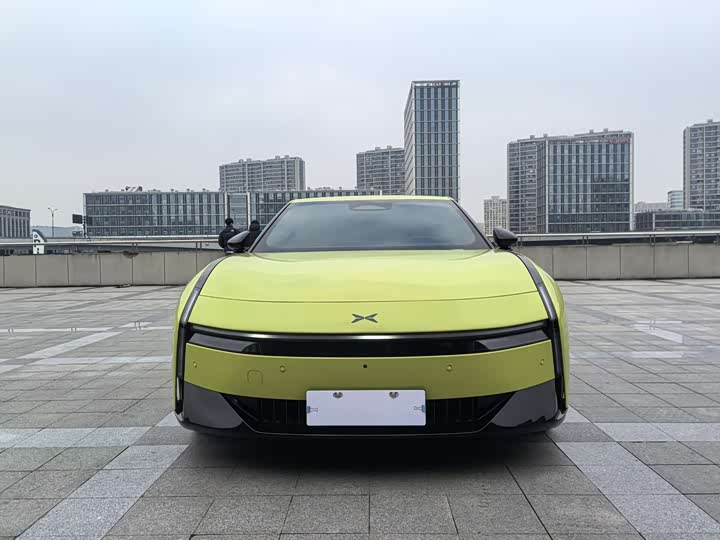 Фото 2 - XPeng P7